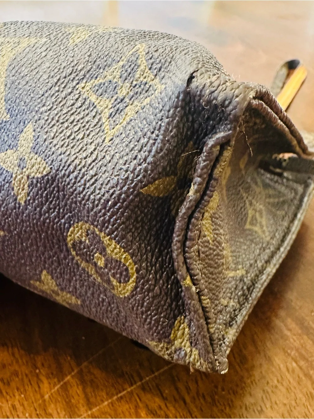 VTG 1970s/80s Louis Vuitton Monogram Poche Toilette Pouch